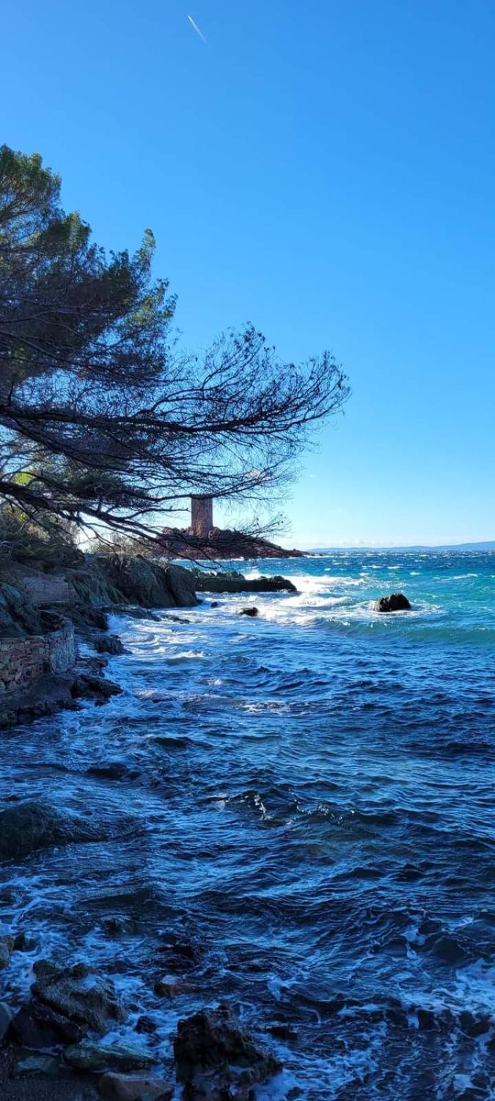 Vacances En Paradis Saint-Raphaël Kültér fotó