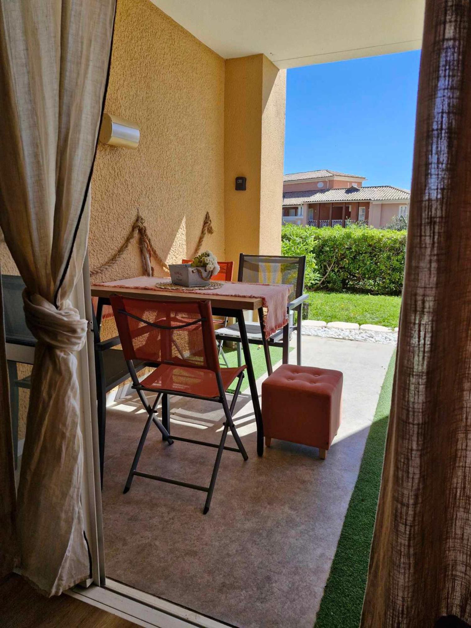Vacances En Paradis Saint-Raphaël Kültér fotó
