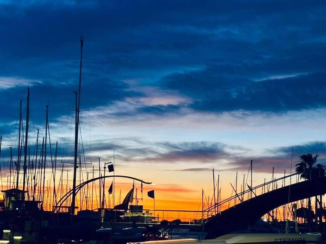 Vacances En Paradis Saint-Raphaël Kültér fotó