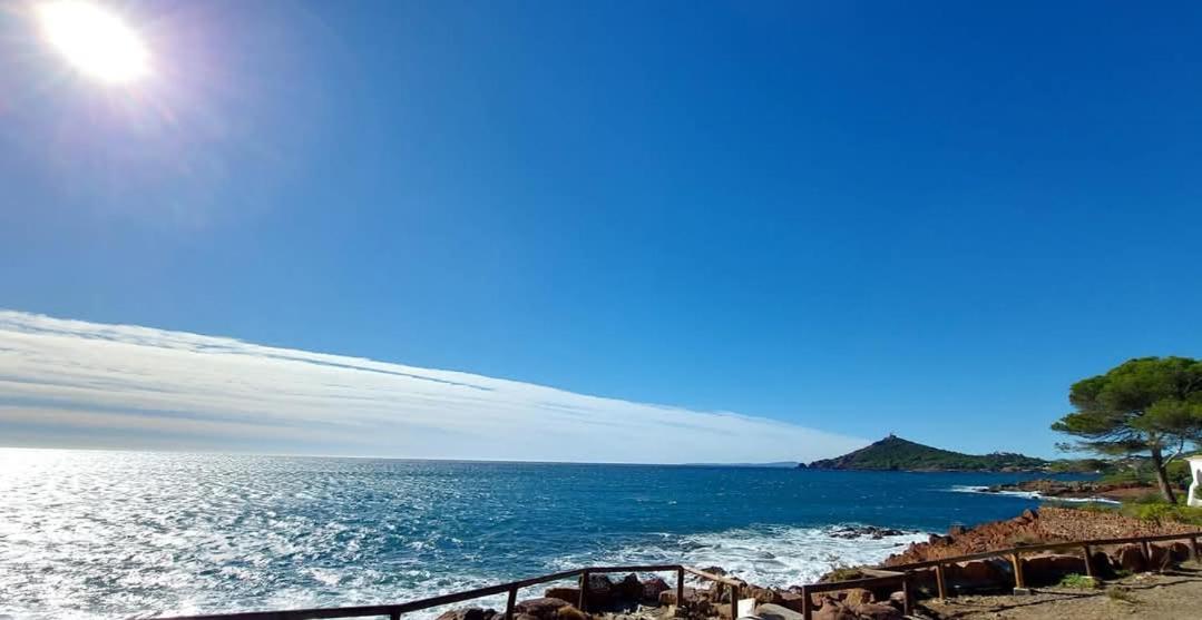 Vacances En Paradis Saint-Raphaël Kültér fotó