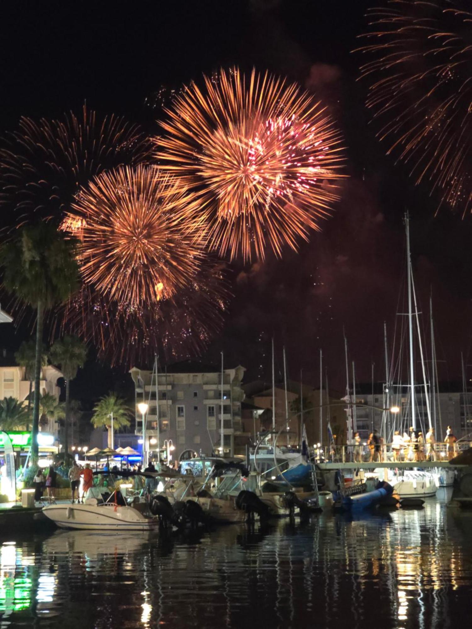 Vacances En Paradis Saint-Raphaël Kültér fotó